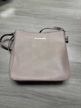 Michael Kors | Bags | Michael Kors Jaycee Medium Logo  display picture 3